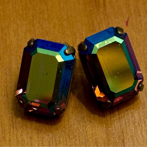 Sorrelli rectangular iridescent earrings - Picture 2 of 7